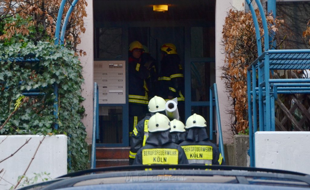 Feuer 2 Dachwohnung Koeln Severinswall Bayenstr P257.JPG